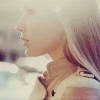 你承认了你需要我侧脸的唯美女生头像
