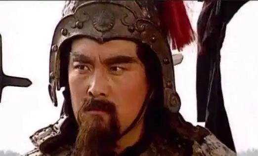 25岁时追杀曹操,29岁追杀刘备,这位名将到底是谁
