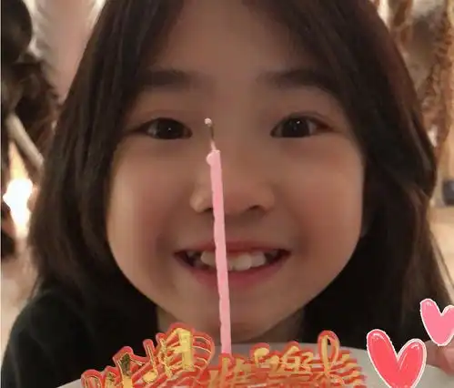 曹格女儿反败为胜式长大,丑萌形象彻底逆袭,大长腿堪比超模
