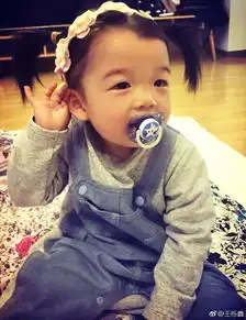 王栎鑫女儿撞脸流氓兔,包贝尔女儿成丑萌界霸主,丑萌娃曝光父母颜值含真量
