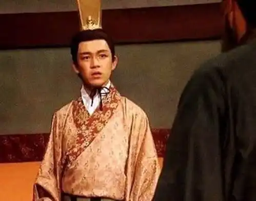 感动潘粤明为突发脑梗住院的父亲送祝福,发两个表情力挺亲人
