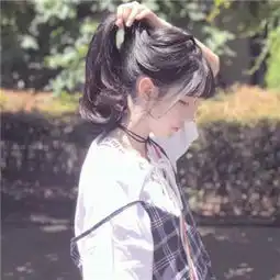 女生唯美2018有意境头像你不烦我不厌我就是不爱我
