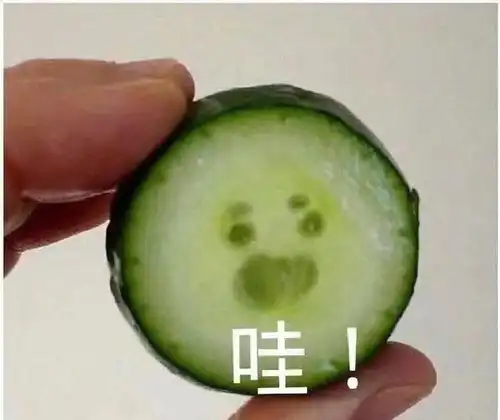 时隔一个月肖战终于更新微博,这次的自拍还是没变啊
