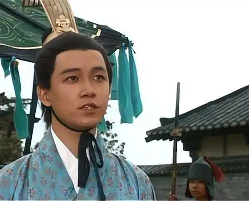 翻一翻东吴大帝孙权的老底,末帝孙皓的酒性,应该是传承于他
