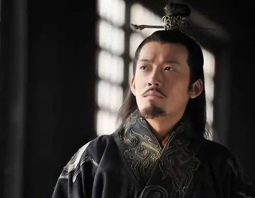 孙策临终前坚持传位给弟弟孙权,而孙权称帝后如何对待他的后人
