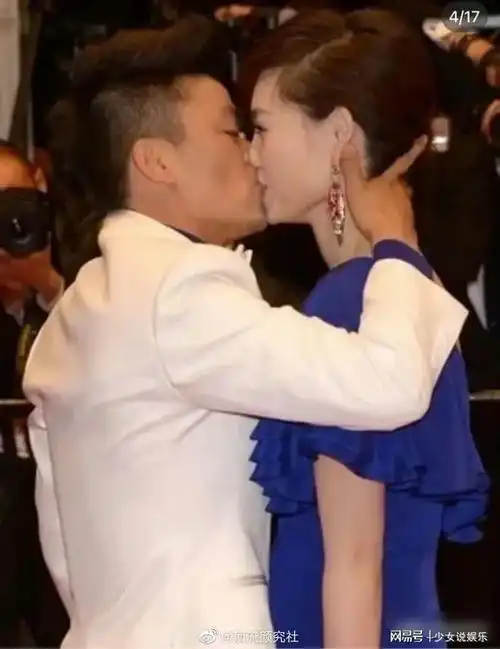 从肢体语言就能看出马蓉并不喜欢王宝强
