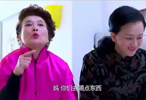 婆婆过生日,没想富家女刚想说出的话,婆婆和老公的表情精彩了
