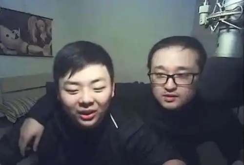 英雄联盟谁说主播赚钱少知名主播笑笑给前妻天价分手费
