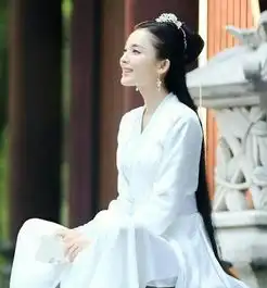 古力娜扎拍戏奇怪癖好被曝光,吓坏鹿晗小弟弟
