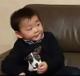 我想知道这个表情包出自哪里,越详细越好,拜托各位了
